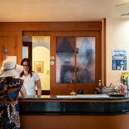 Hotel Easy Meryon 3*