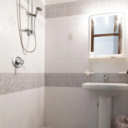 Easy Meryon Hotel 3*