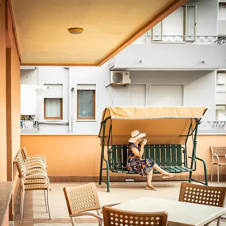 Easy Meryon Otel 3*